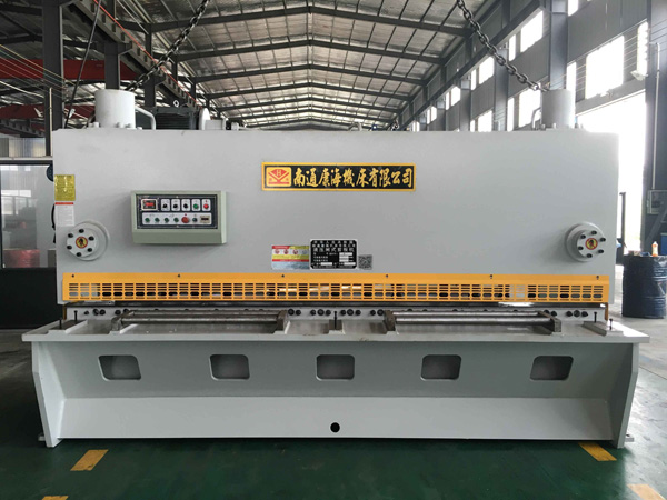 QC11Y-12*4000液壓閘式剪板機(jī)